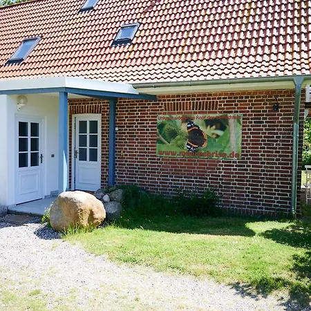 Nach Art Eines Reihenhauses, Direkt Am Wald Rotes Haus Reihenhaus Apartament Dahme (Schleswig-Holstein)